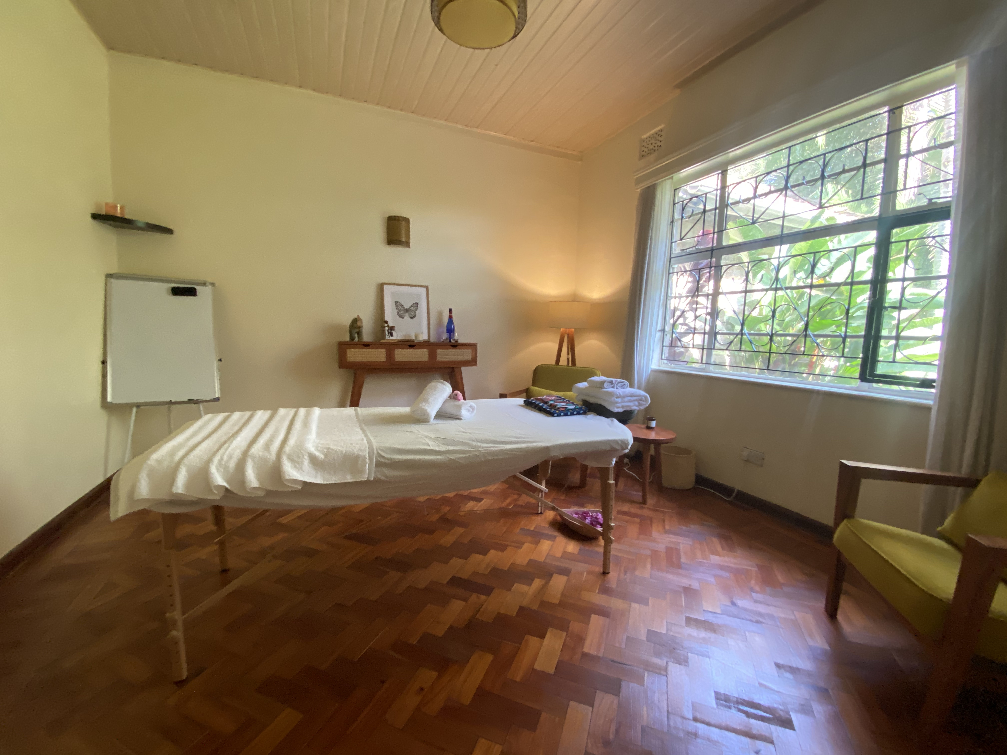 Wellness Club - Therapy Room