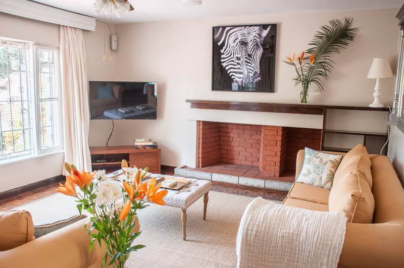 Honeysuckle - Master Dressing Room