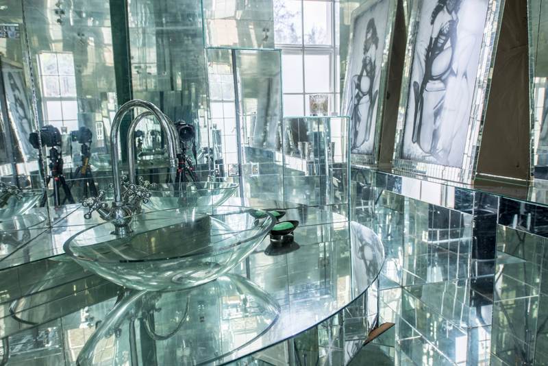 The Karen Manor - Entrance