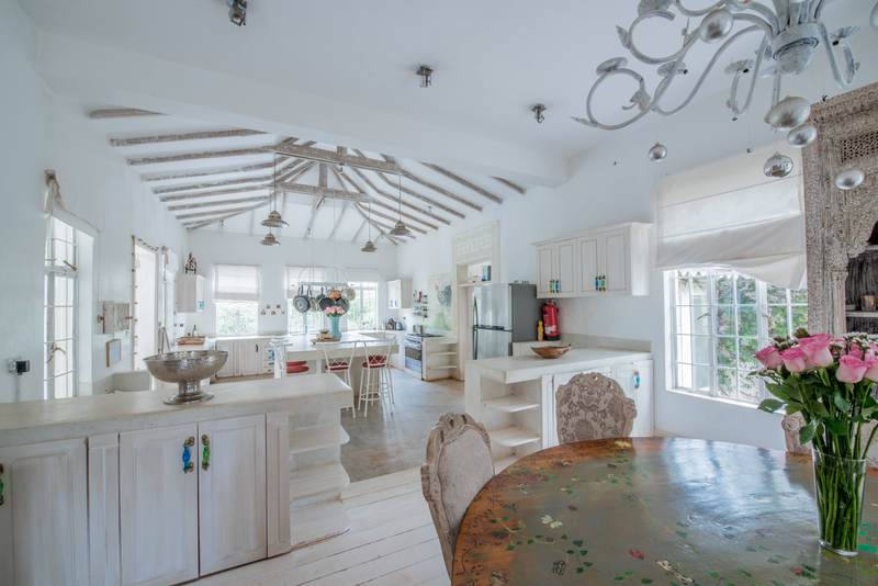 The Karen Manor - Entrance Hall