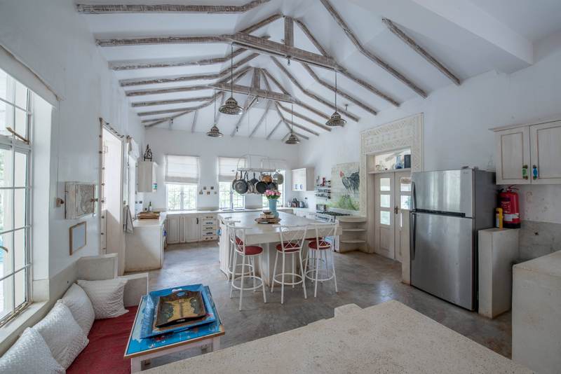 The Karen Manor - Parlour