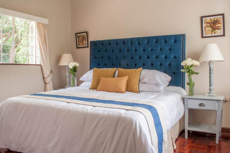 Nyumba Ndogo - Fireplace