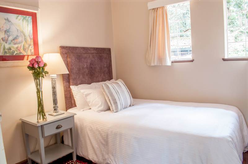 Nyumba Ndogo - Kitchen