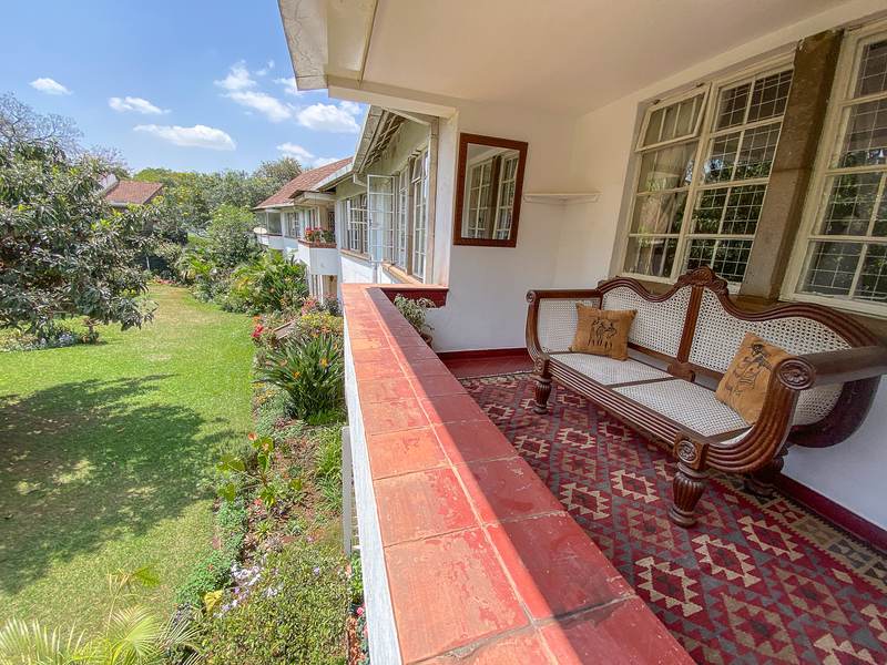 Petrea Cottage - Staircase