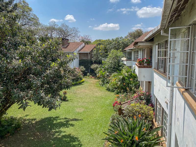 Petrea Cottage - Living Area