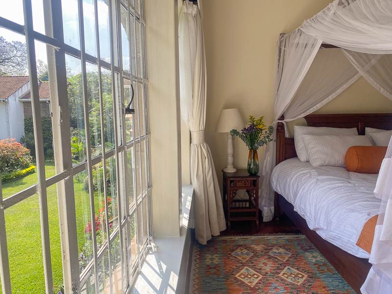 Petrea Cottage - Pathways