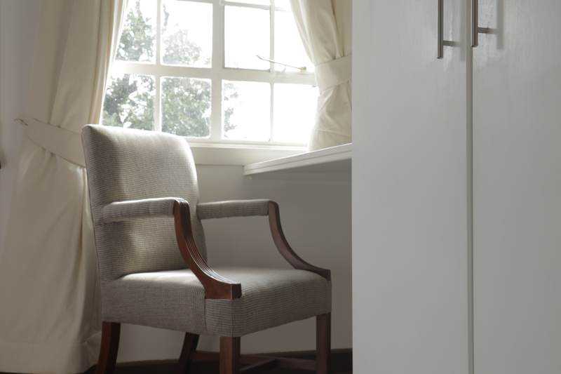 The Cape House - Kitchen Appliances