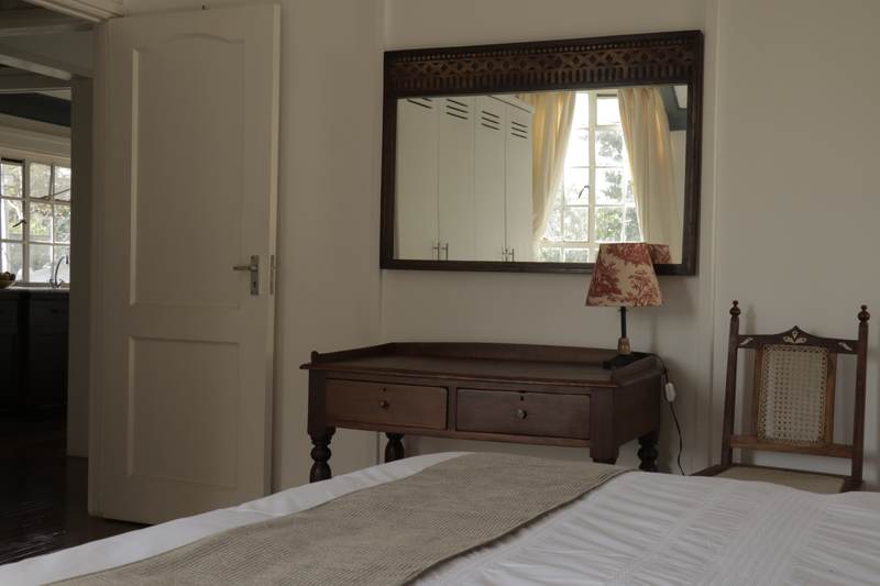 The Cape House - Pool View