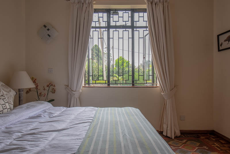 Flame Tree Runda - Covered Patio